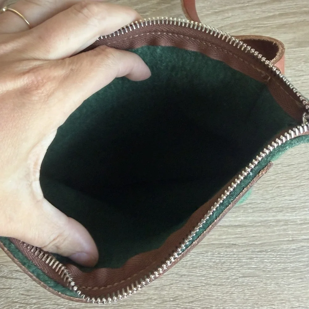 HejLov Narvajo 100% Merino Wool Boya Sling Bag | Green Brown Retail $165 Classic